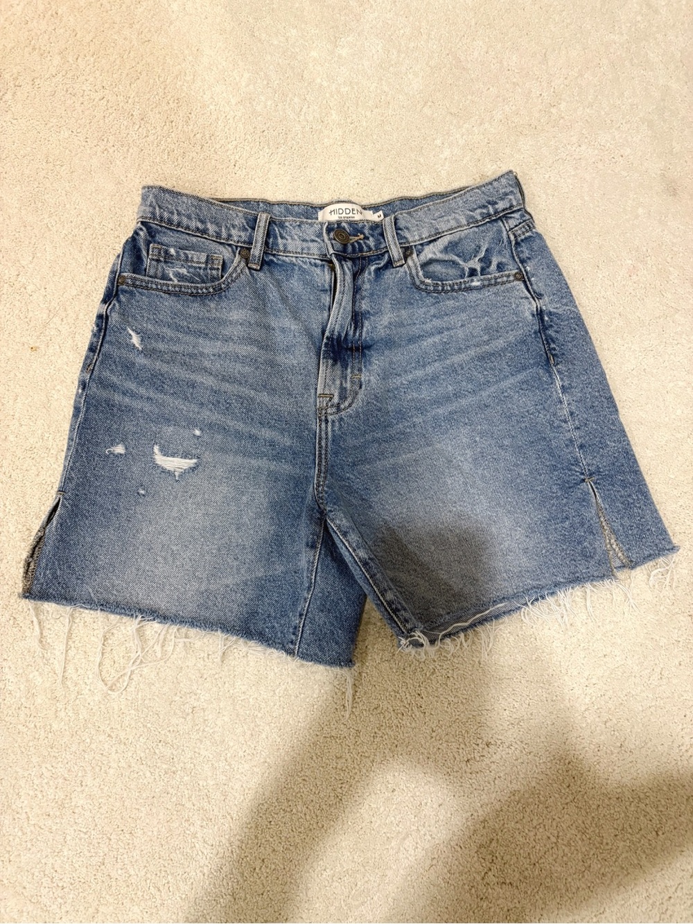 Aritzia Hidden Raw Hem High-Rise Denim Shorts Size Medium